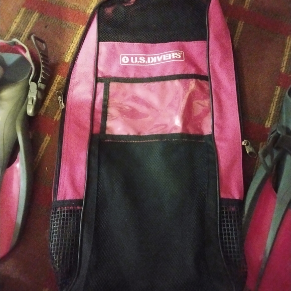 US Divers DivaII Mask Island Dry Snorkel Truck Fins Set, (Pink/Grey), Used But I - Picture 4 of 9
